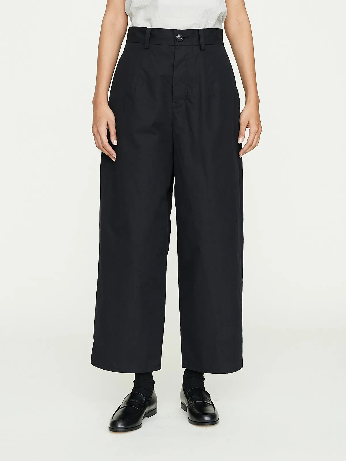 Bulky Chino Pants in Black