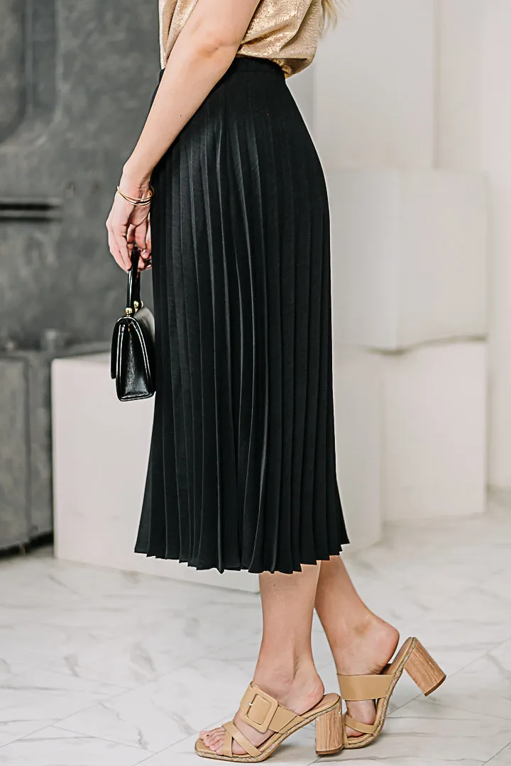 Solid Pleated Midi Skirt | Black