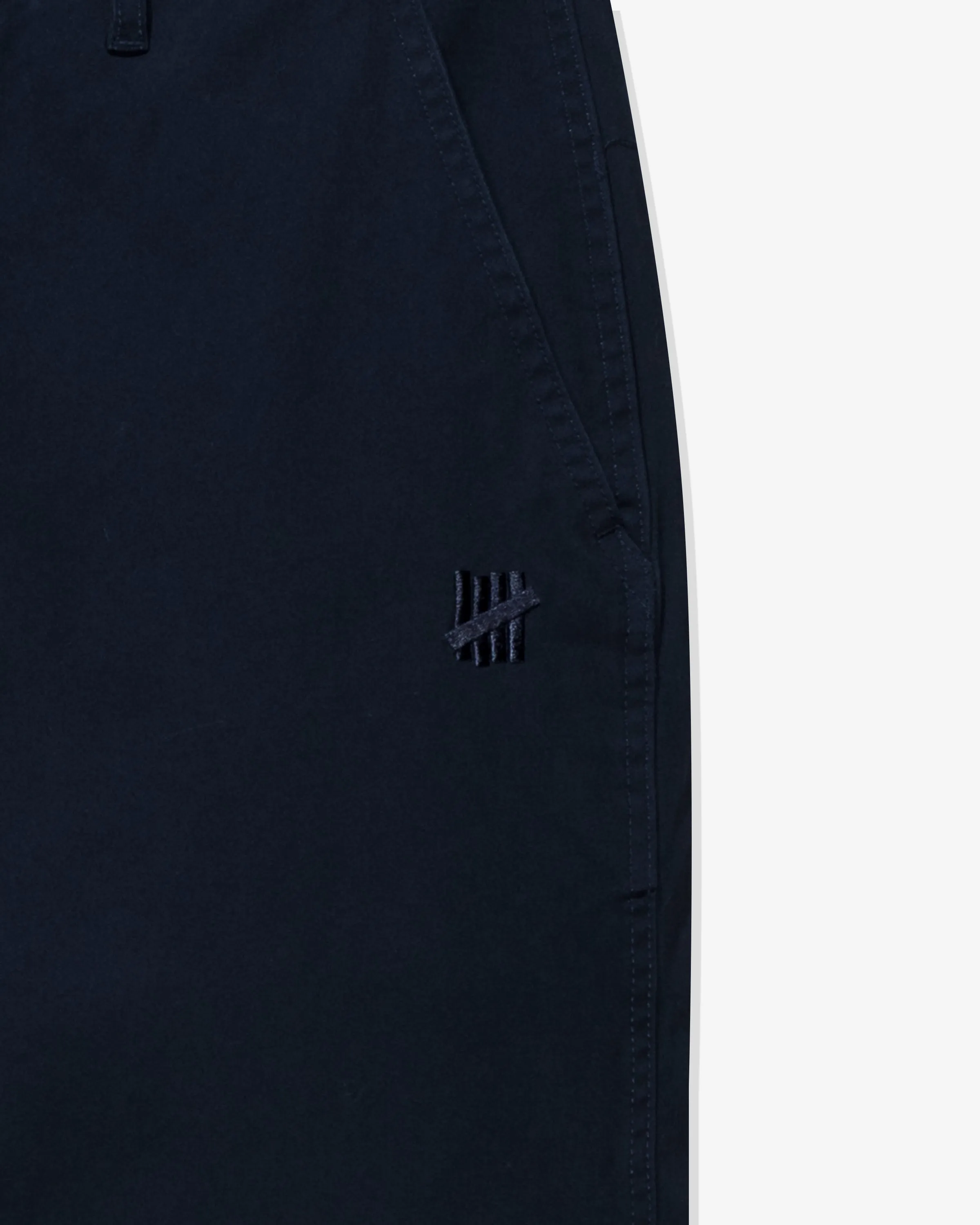 UNDEFEATED RELAXED CHINO PANT