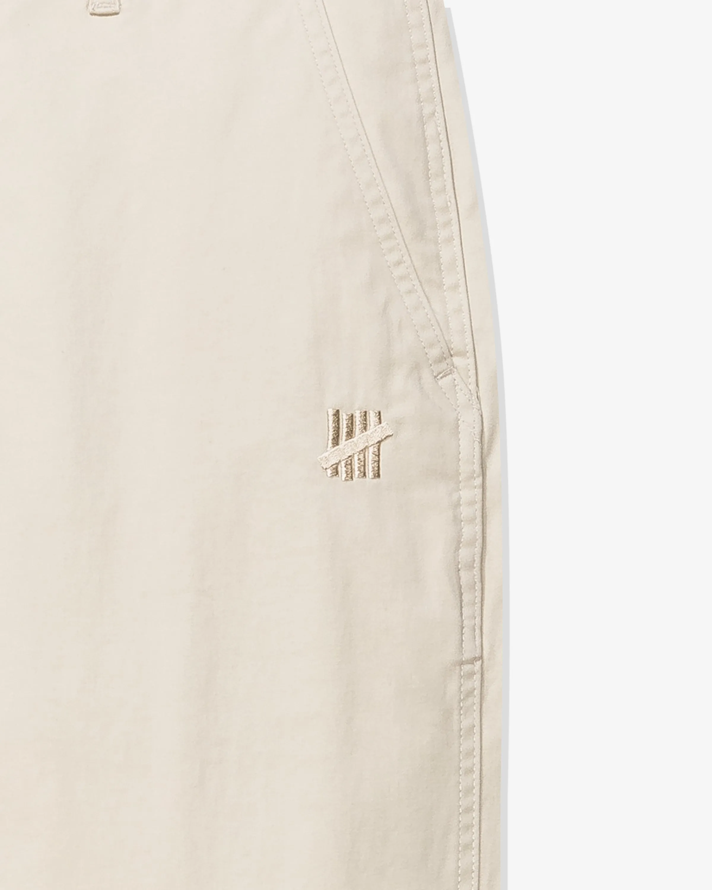 UNDEFEATED RELAXED CHINO PANT